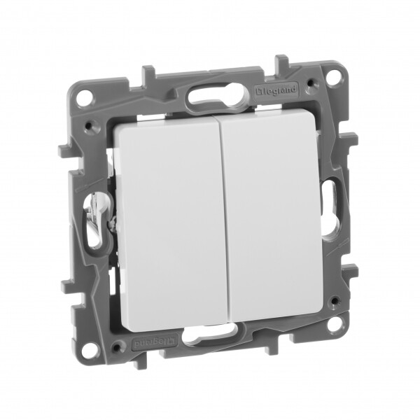 Картинка Legrand Etika Белый Выключатель 2-х клавишный, 10А (672202) в интернет-магазине Форум Электро в Москве