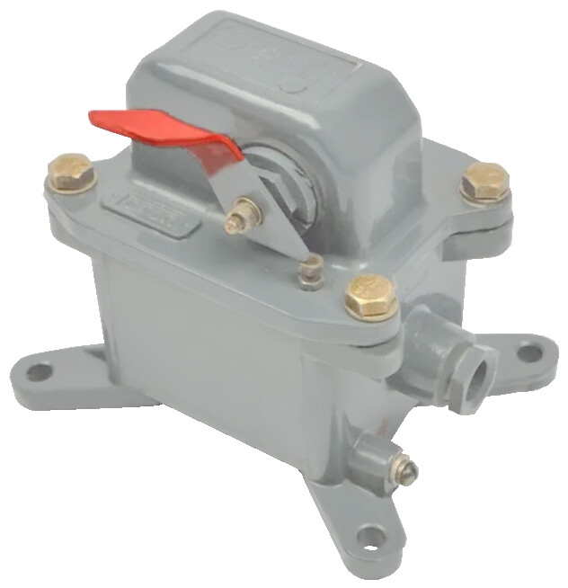 Электротехник КУ123-11У2, один элемент, 1з+1р, диаметр отверстия 12мм, IP56, пост управления (ET006313) превью в интернет-магазине электрики Форум Электро в Москве