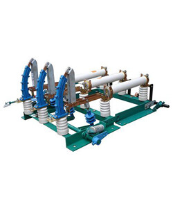 ВНРп-10/400-20з УХЛ2, 10кВ, 400А, заземляющие ножи снизу со стороны шарнирных контактов, с полиамидными изоляторами, контакты для патронов ПТ, выключа (ET004883) превью в интернет-магазине электрики Форум Электро в Москве