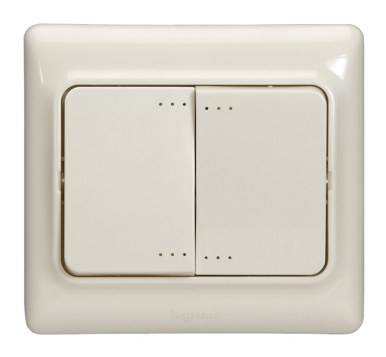 Картинка Двойной выключатель с подсветкой 10AX Слоновая кость (782133) в интернет-магазине Форум Электро в Москве