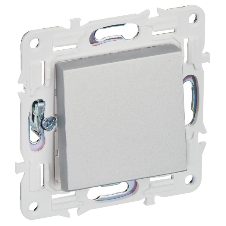 Картинка IEK SKANDY Серебряный Выключатель 1-клавишный перекрестный 10А SK-V03S (SK-V13-0-10-K23) в интернет-магазине Форум Электро в Москве