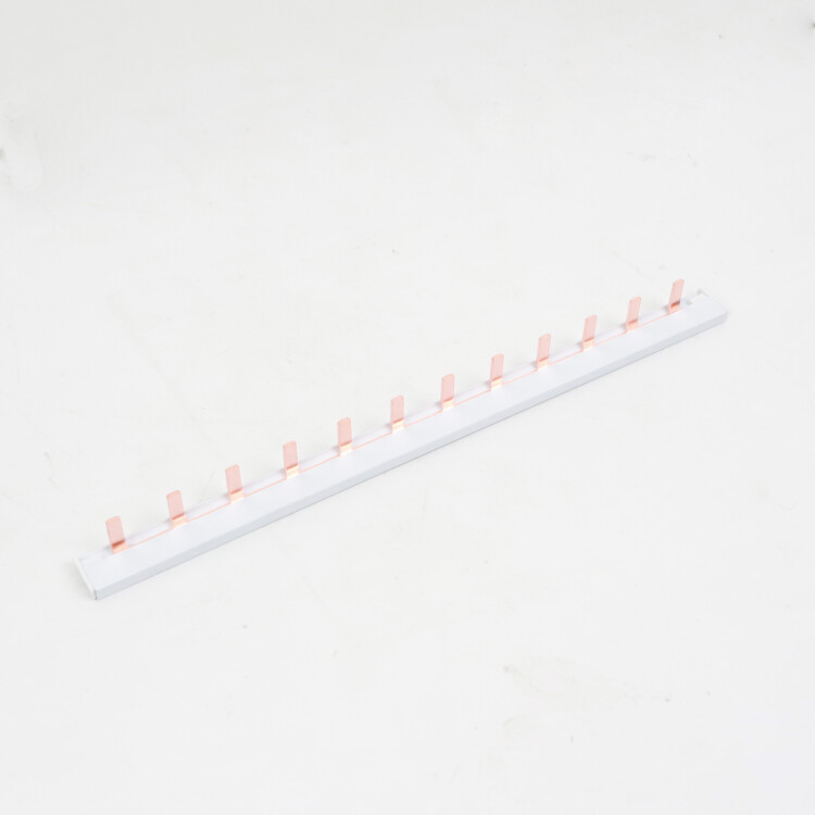 Соединительная шина BBS-MD63 типа PIN, 1 полюс, 56 присоединений, для  модульной аппаратуры (BBS-MD63P-1P56) превью в интернет-магазине электрики Форум Электро в Москве